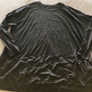 Lululemon shirt size 10